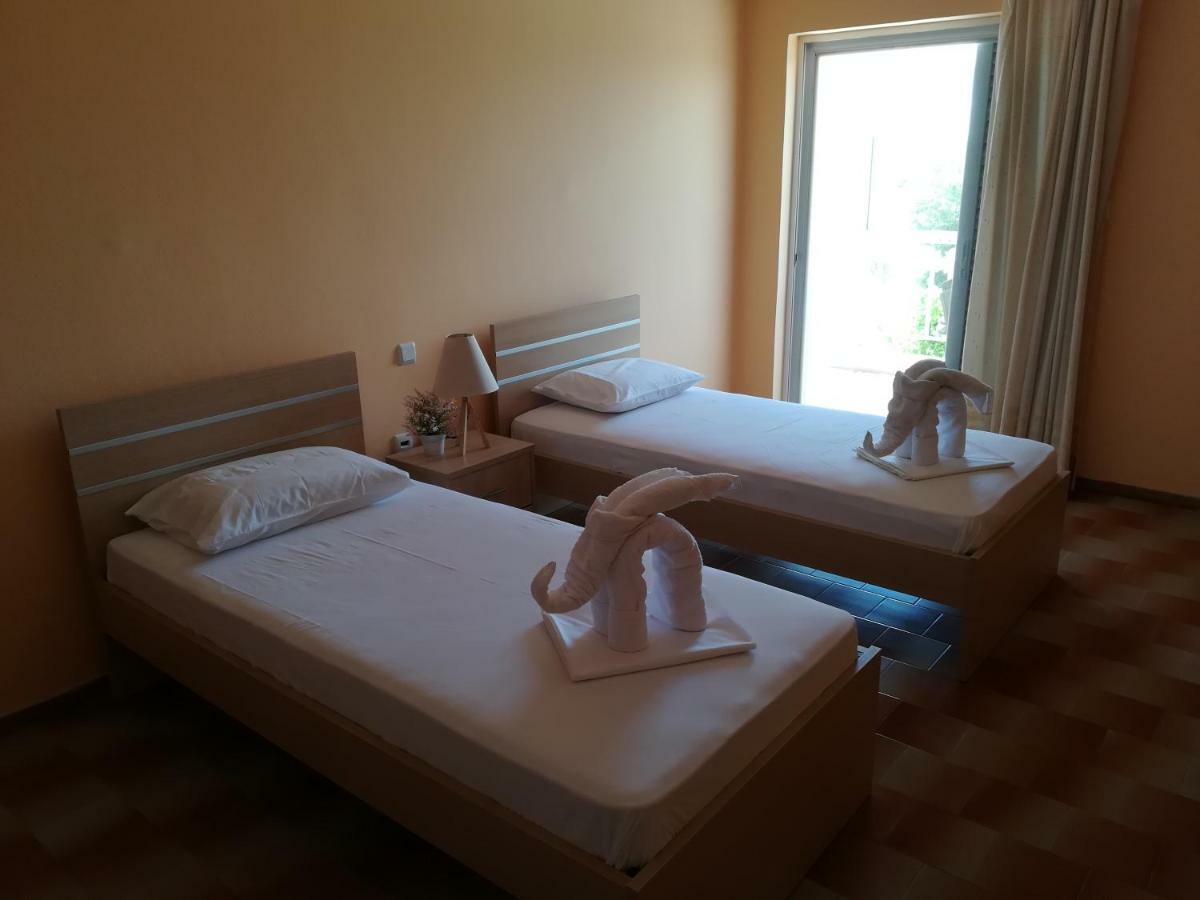 Eleftheria'S Apartments إيراتيني المظهر الخارجي الصورة